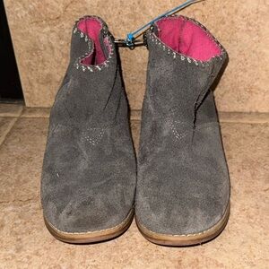 Tom’s Gray Suede mini Boots, girls size 1